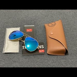 Ray-Ban RB3025 Blue Mirror Non-Polarized 58mm